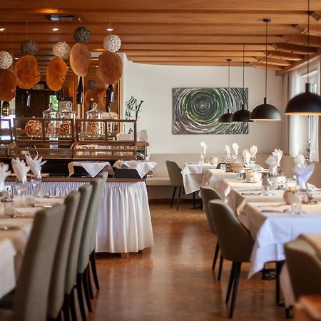 Hotel Lamm Натурно Екстериор снимка
