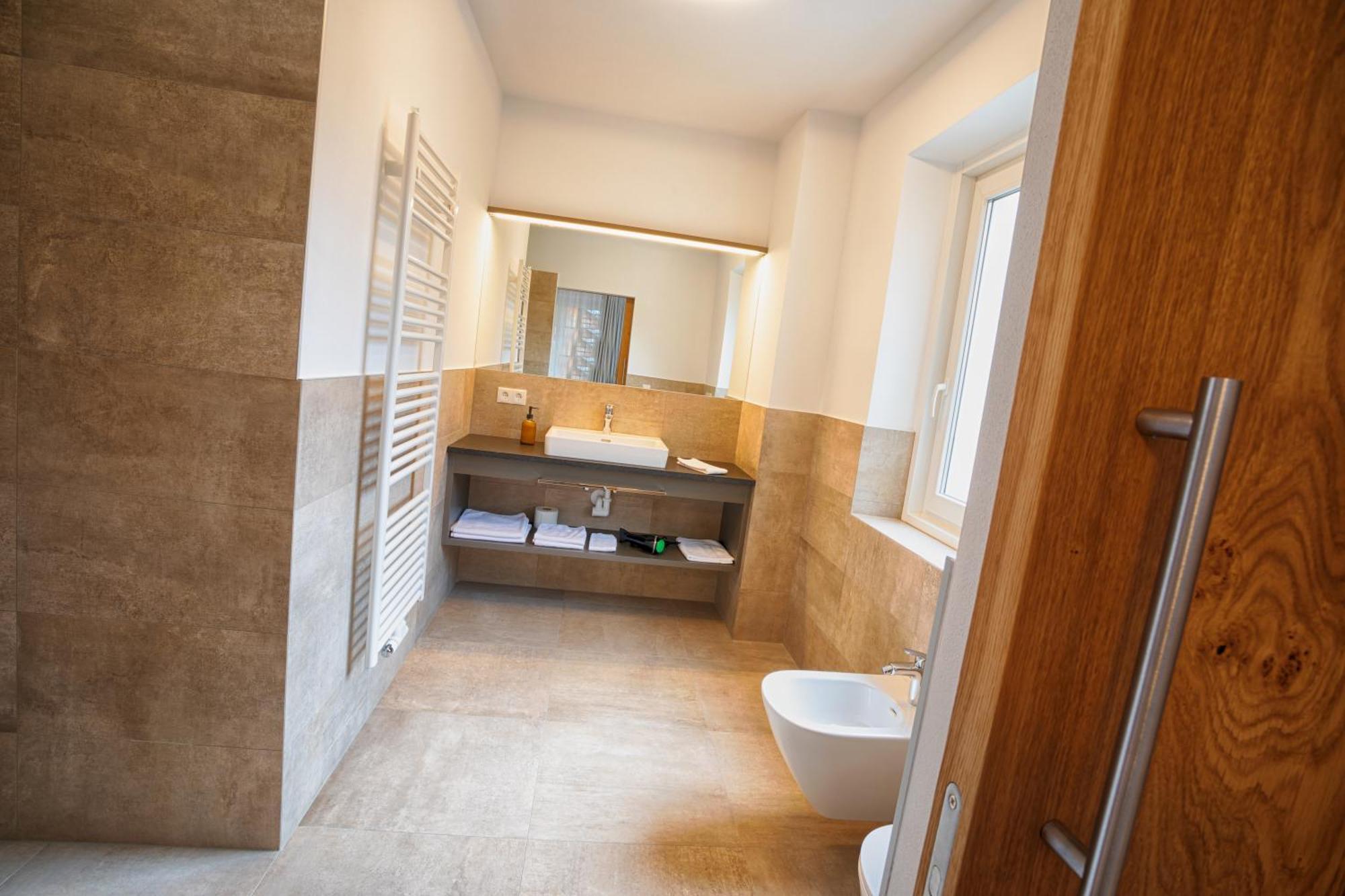 Hotel Lamm Натурно Екстериор снимка