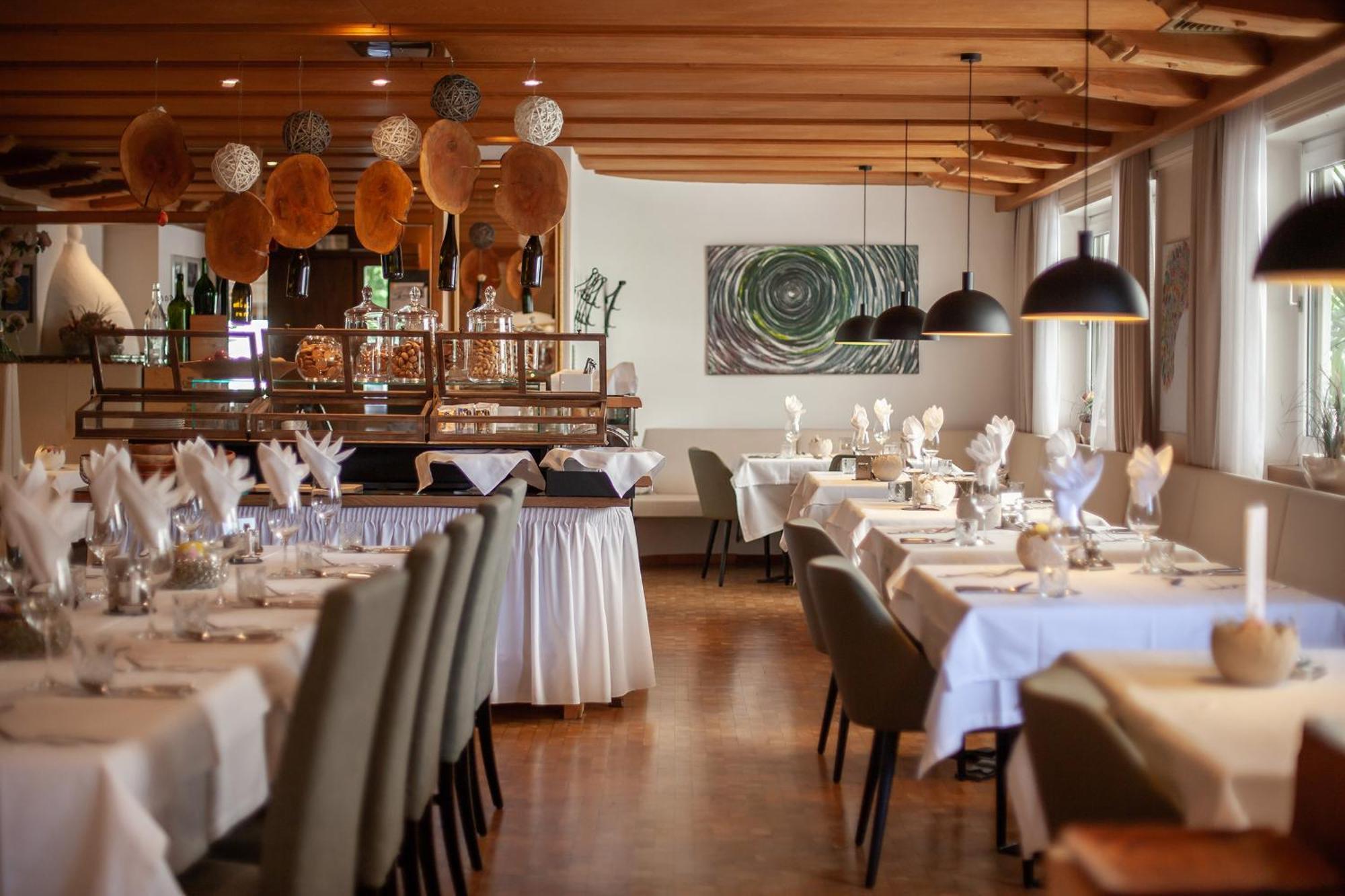 Hotel Lamm Натурно Екстериор снимка