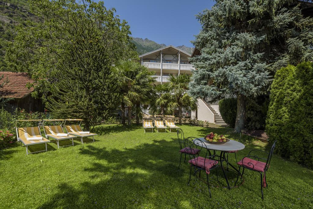 Hotel Lamm Натурно Екстериор снимка