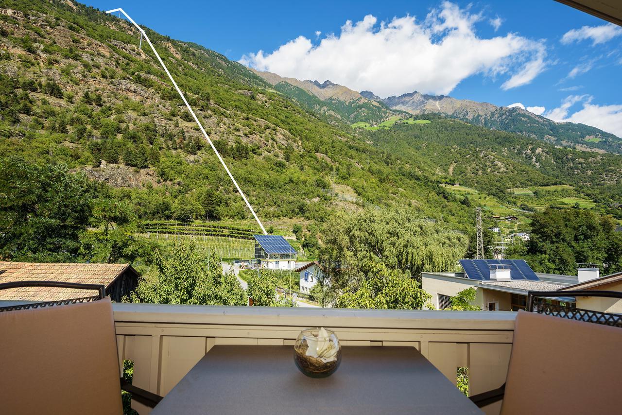 Hotel Lamm Натурно Екстериор снимка