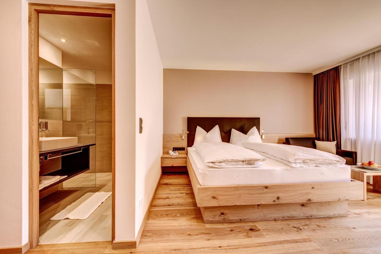 Hotel Lamm Натурно Екстериор снимка